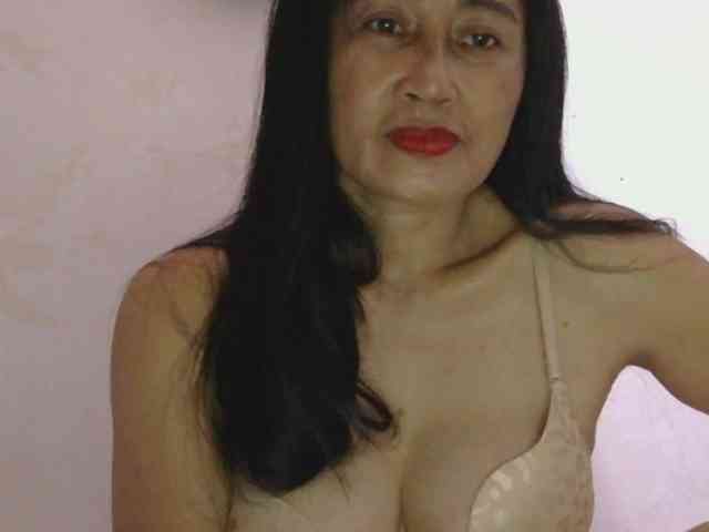 Pretty09 webcam