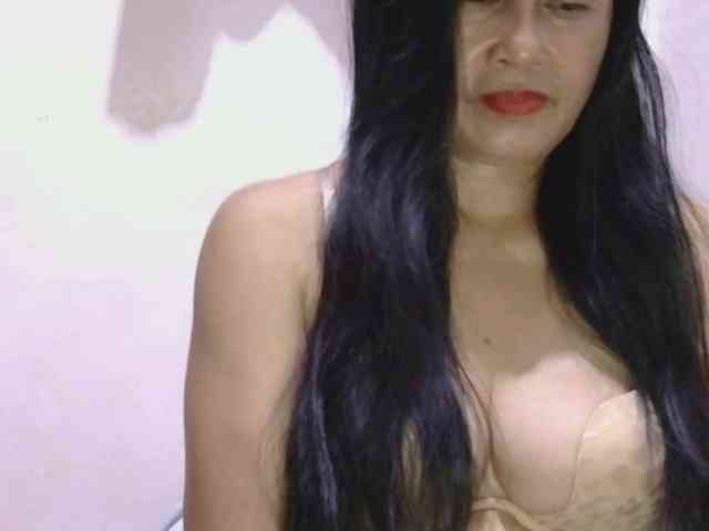 Pretty09 webcam