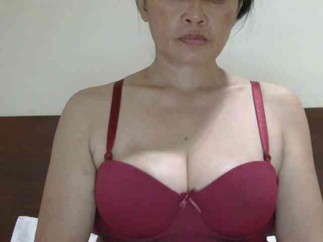 Pretty09 webcam