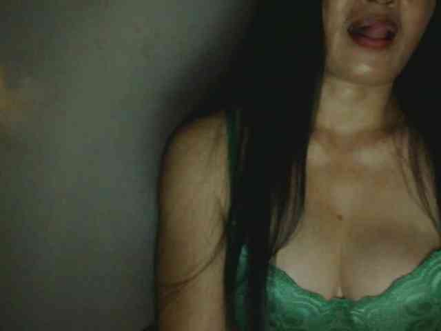 Pretty09 webcam