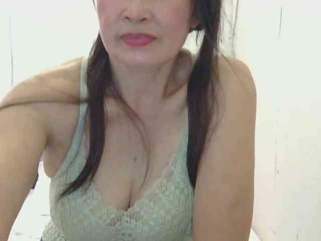 Pretty09 webcam