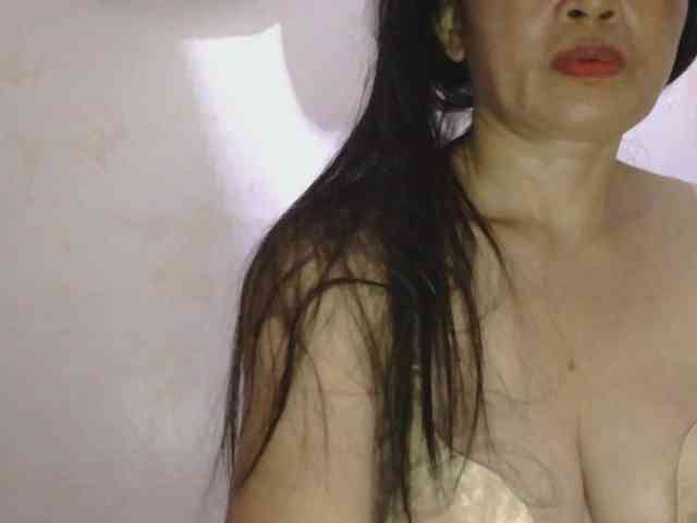 Pretty09 webcam