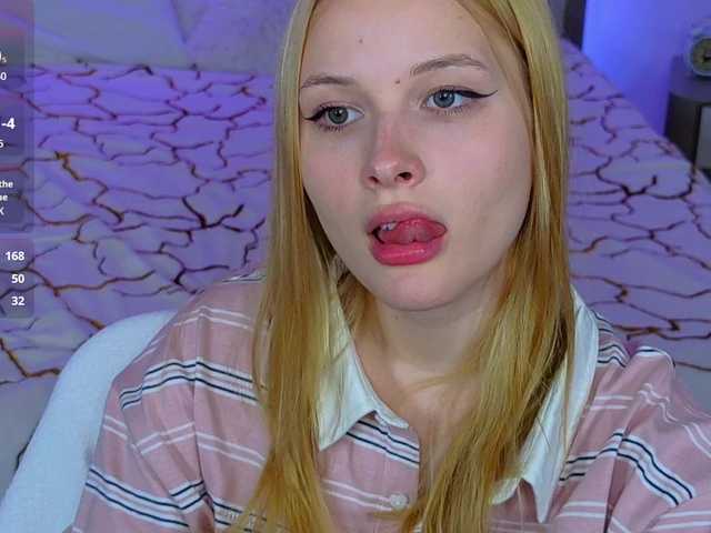Brietdget live cam on BongaCams