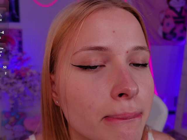 Brietdget live cam on BongaCams
