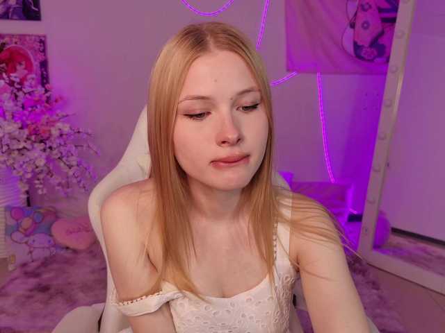 Brietdget live cam on BongaCams