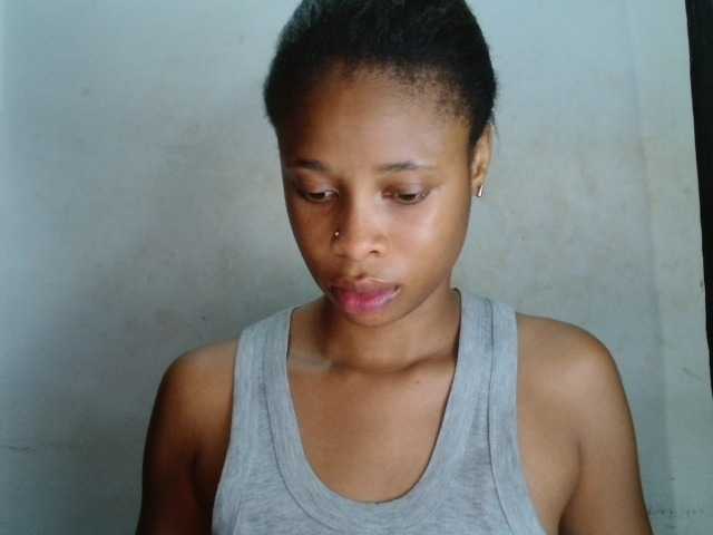 Creamyjuice live cam on BongaCams