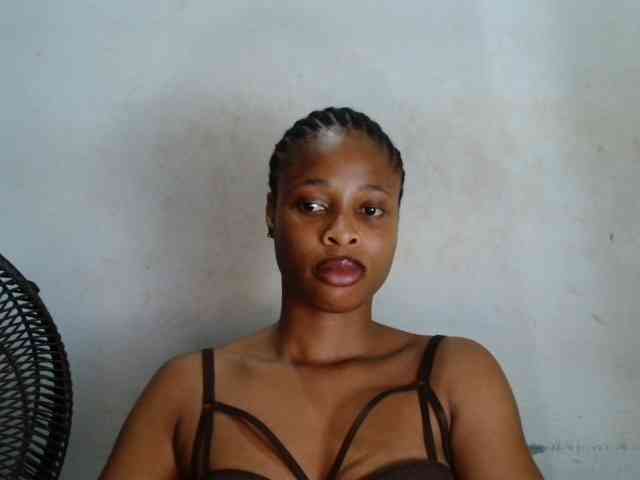 Creamyjuice webcam