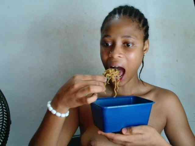 Creamyjuice webcam