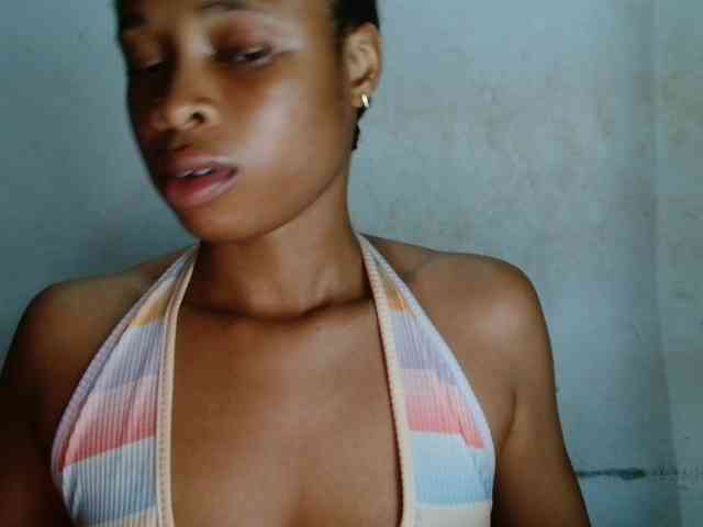 Creamyjuice webcam