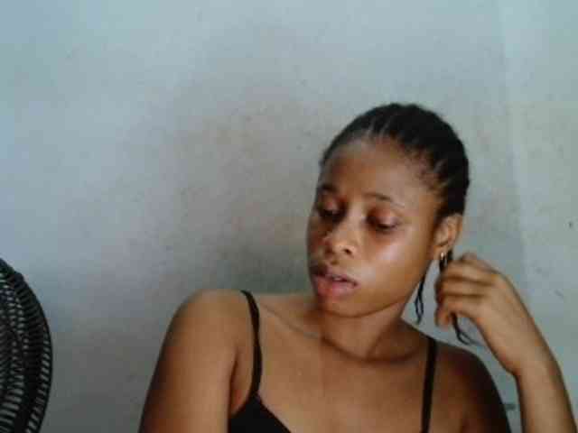 Creamyjuice webcam