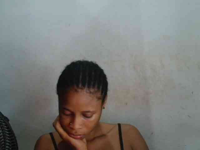 Creamyjuice webcam