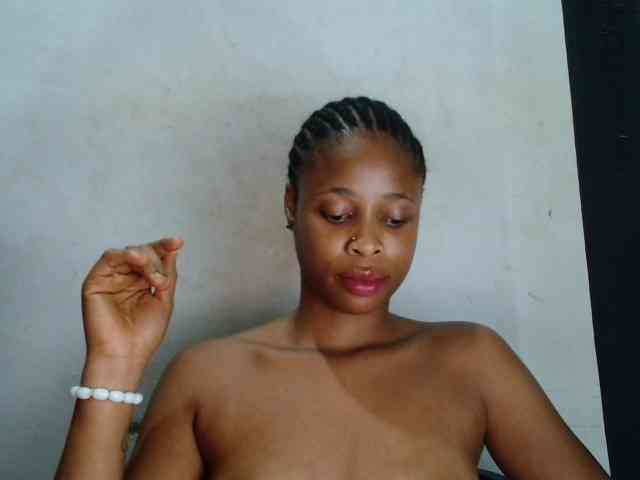 Creamyjuice webcam