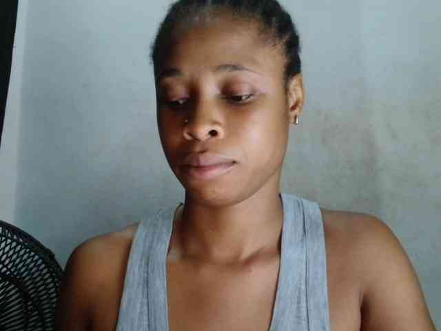 Creamyjuice webcam