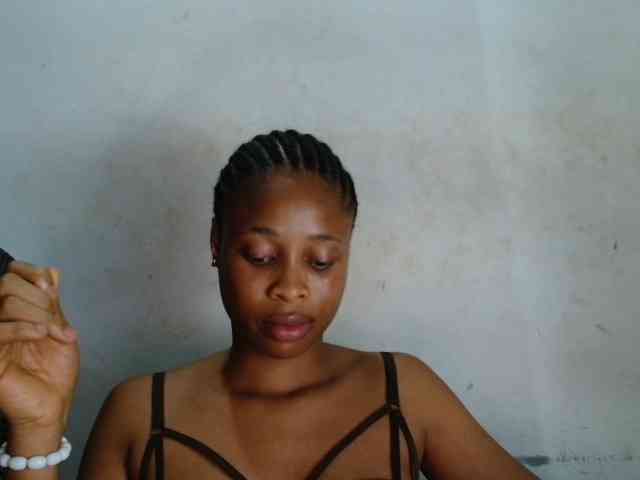 Creamyjuice webcam