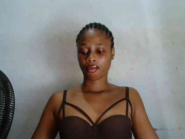 Creamyjuice webcam