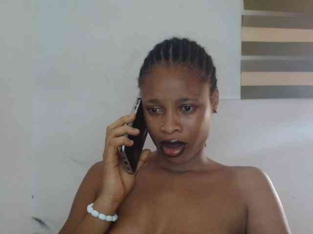 Creamyjuice webcam