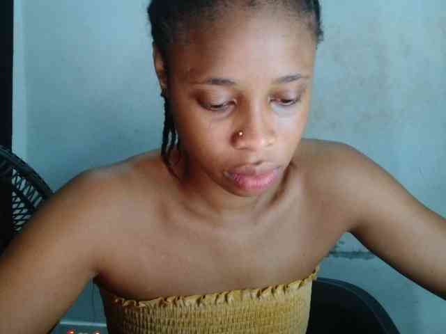 Creamyjuice webcam