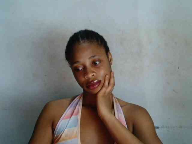 Creamyjuice webcam