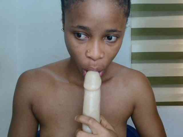 Creamyjuice webcam