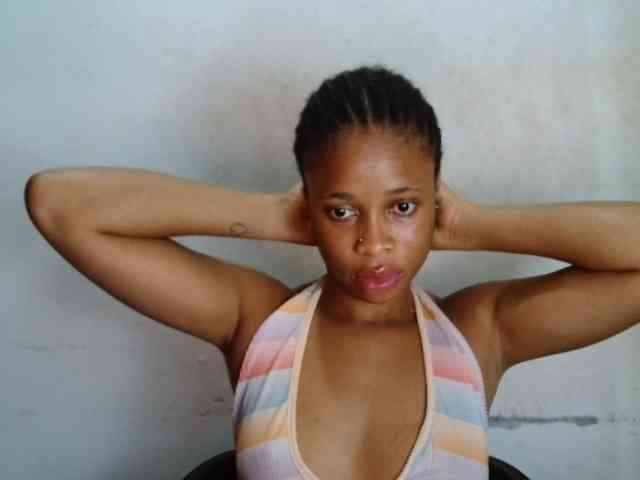 Creamyjuice webcam