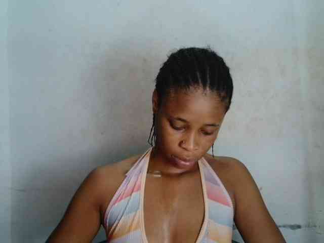 Creamyjuice webcam