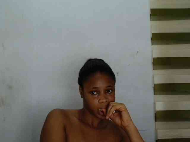 Creamyjuice webcam