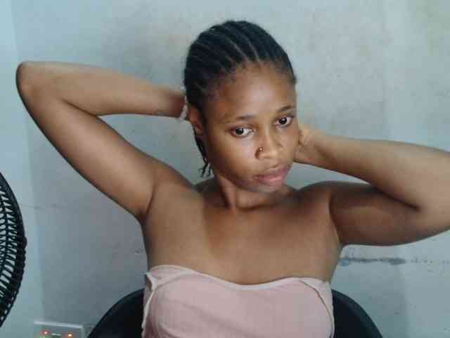 Creamyjuice webcam