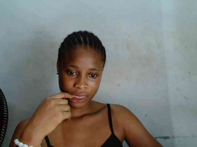 Creamyjuice webcam