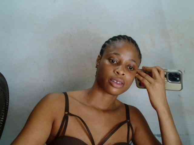Creamyjuice webcam