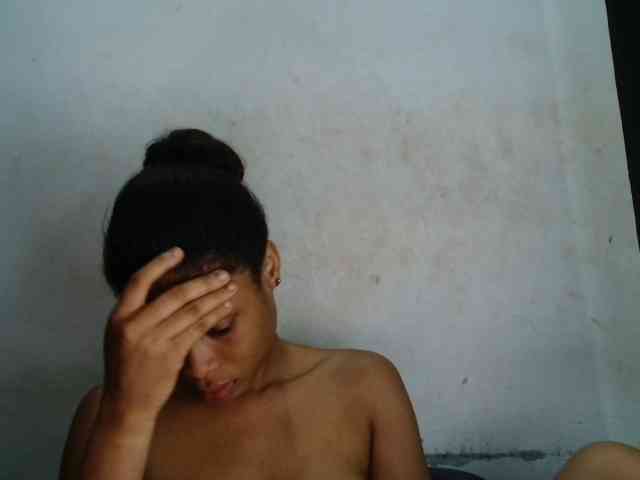 Creamyjuice webcam