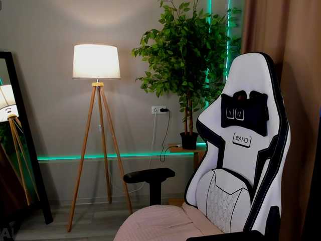 VeloraLuxe live cam on BongaCams