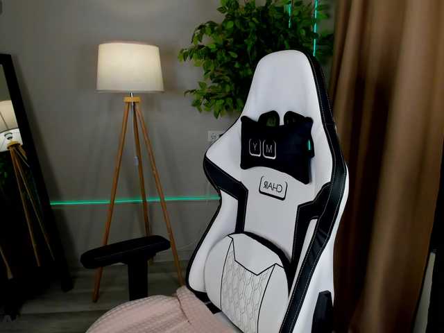 VeloraLuxe live cam on BongaCams