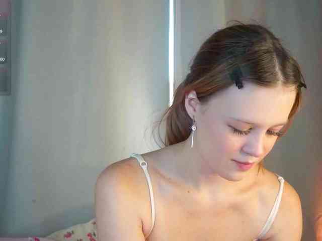 LunaLeez webcam