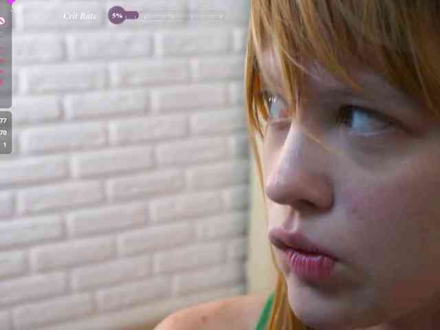 LunaLeez webcam