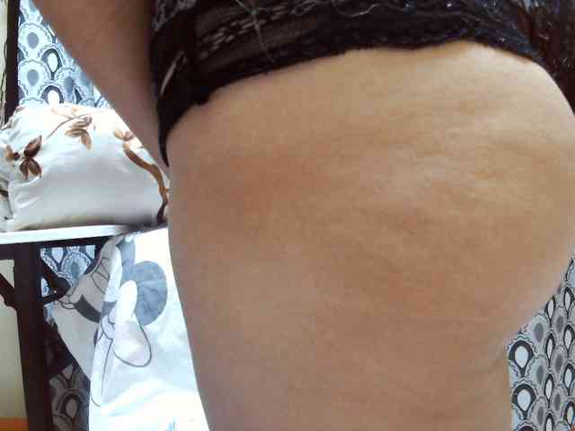 AsianHotAssx webcam