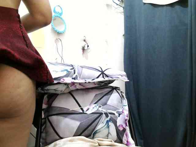 AsianHotAssx webcam