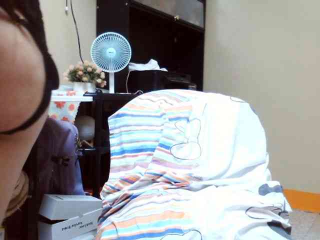 AsianHotAssx webcam