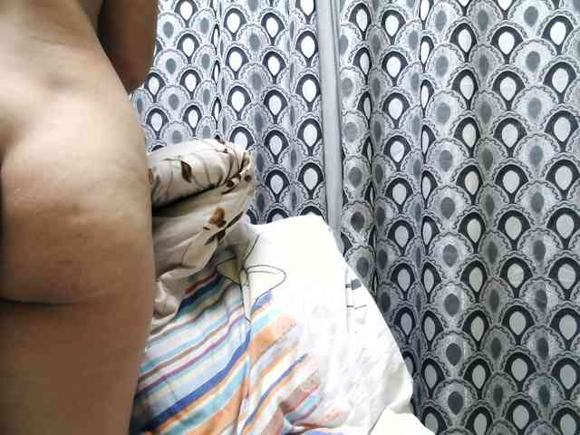 AsianHotAssx webcam