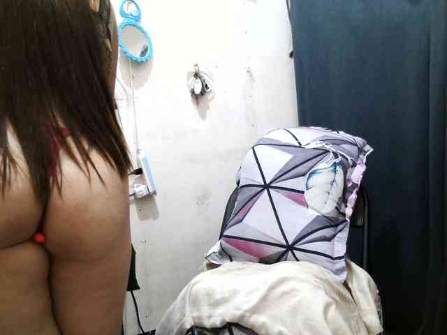 AsianHotAssx webcam