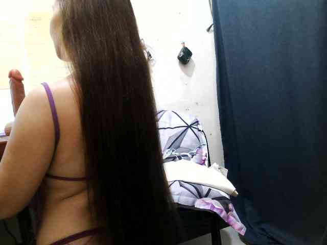 AsianHotAssx webcam