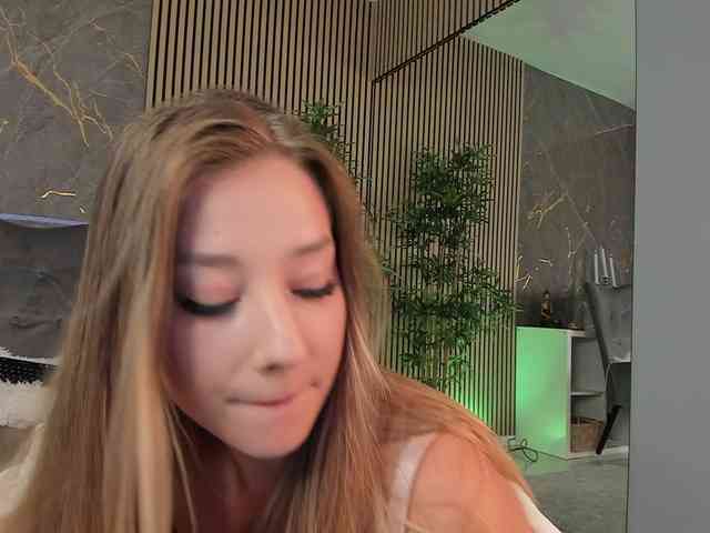ChloeKole webcam