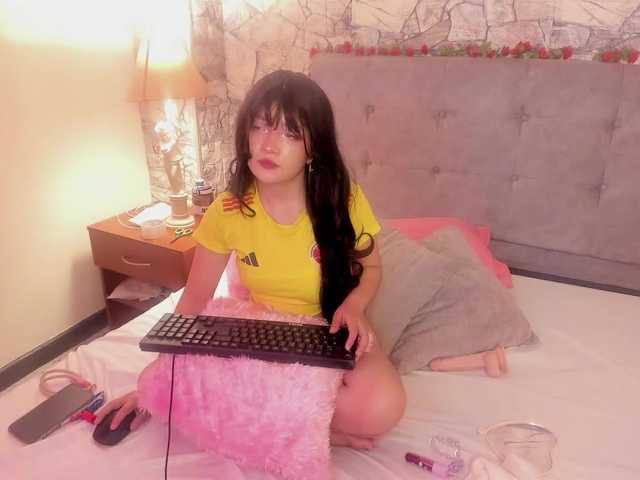 Sky-Lake live cam on BongaCams