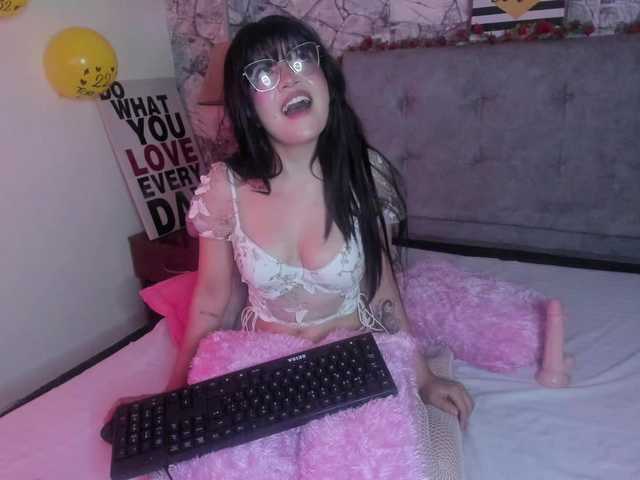 Sky-Lake live cam on BongaCams