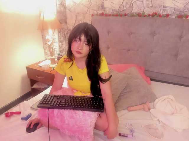 Sky-Lake live cam on BongaCams