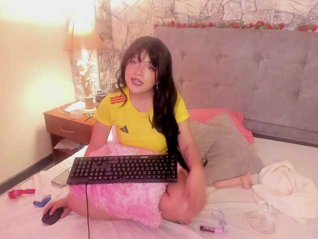 Sky-Lake live cam on BongaCams