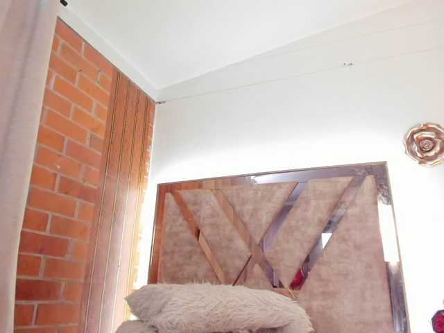 Madam-Agatha live cam on BongaCams