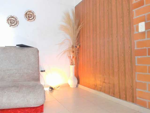 Madam-Agatha live cam on BongaCams