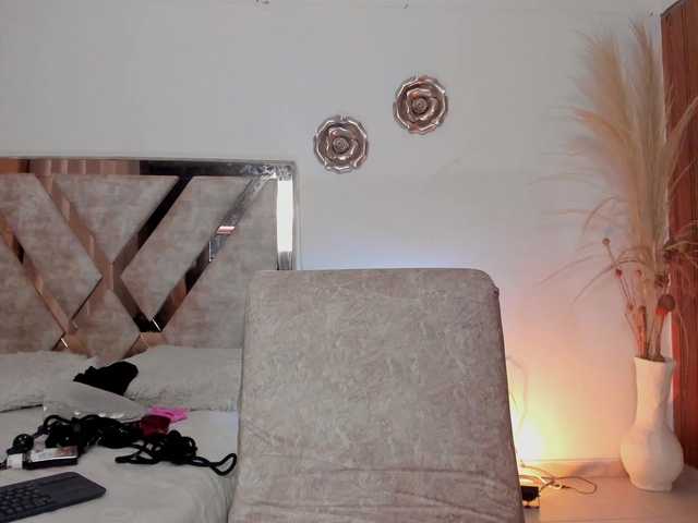 Madam-Agatha live webcam show