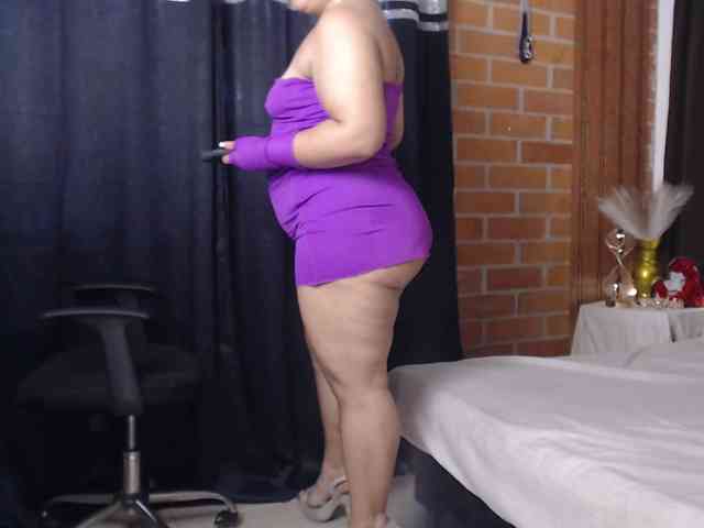 Madam-Agatha webcam