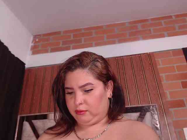 Madam-Agatha webcam